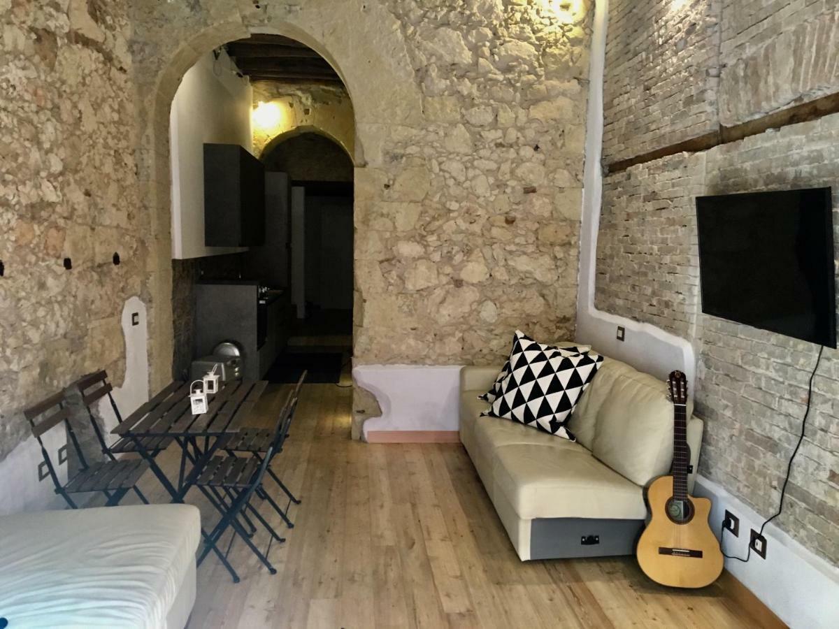 カリアリResidenze San Domenicoアパートメント エクステリア 写真